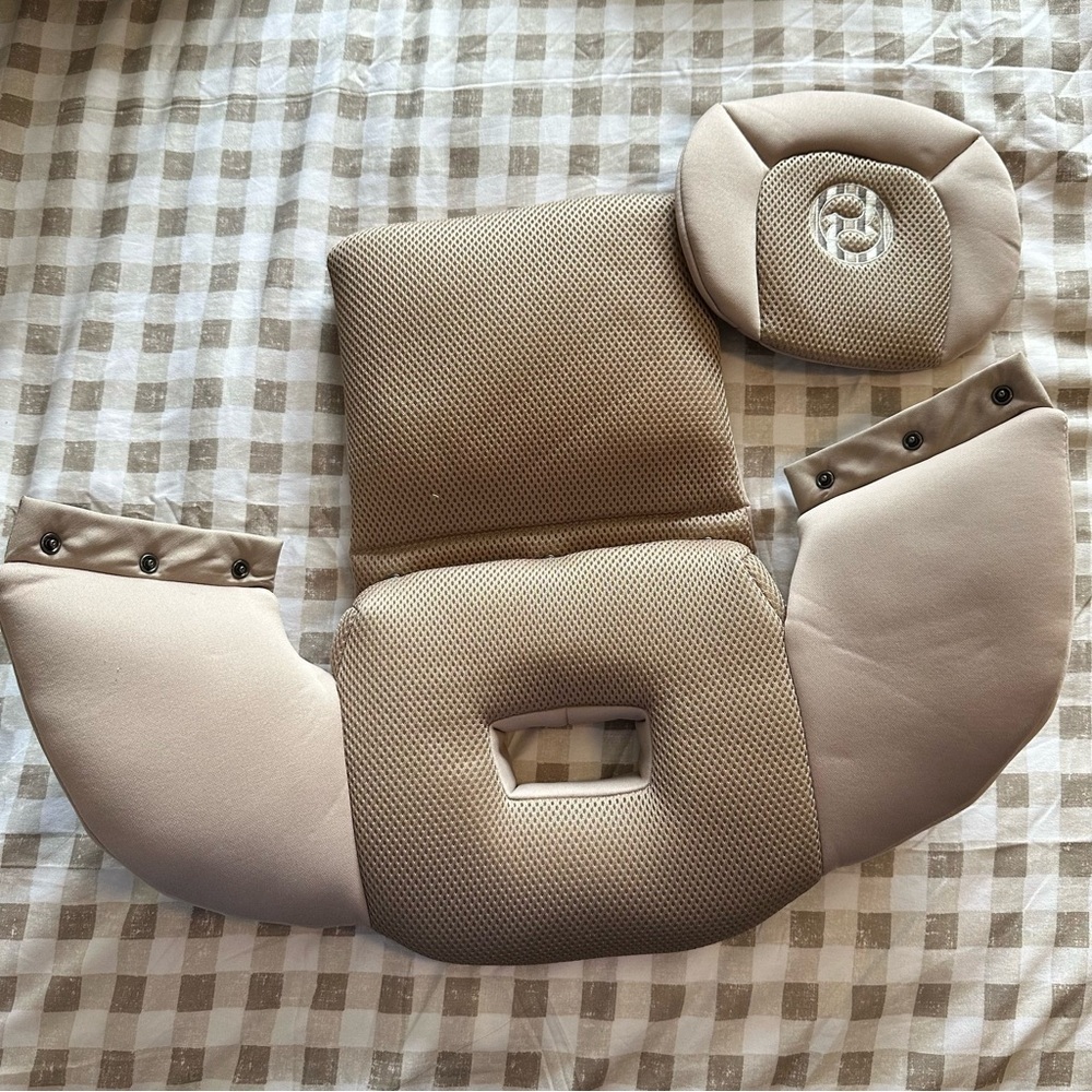 Cybex Callisto G 360 Infant Insert Almond Beige